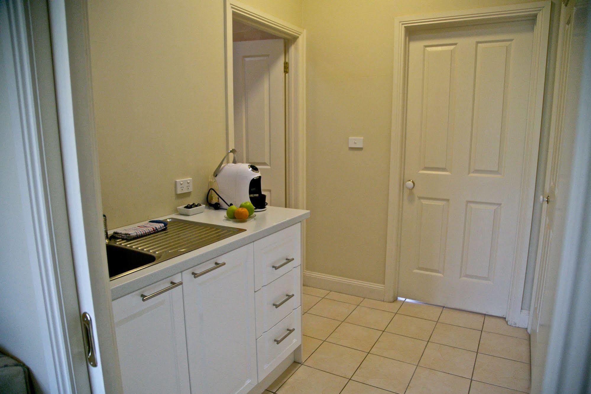 Motel Holly Lane Mews Yarra Glen Zewnętrze zdjęcie